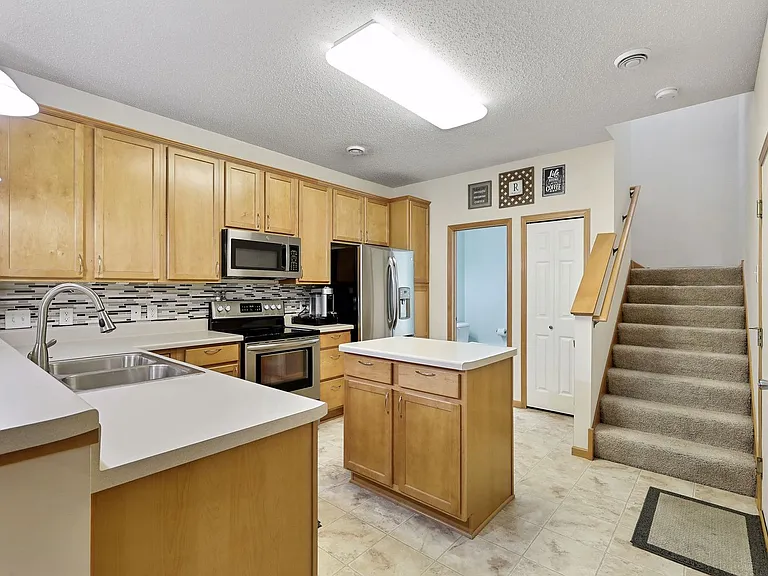 3775 Hazel Trl #H — Photo 13