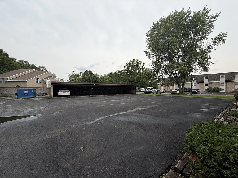 7422 West Blvd #6 — Photo 11
