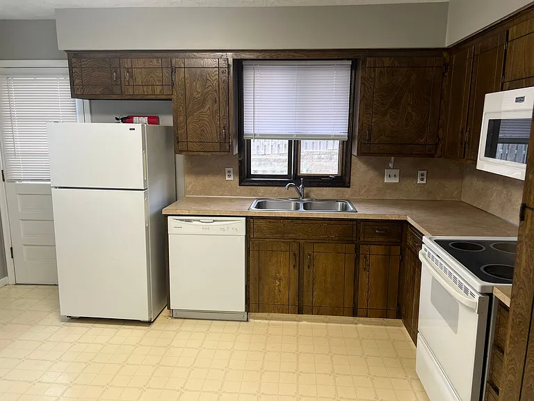 5132 Poppleton Ave — Photo 6