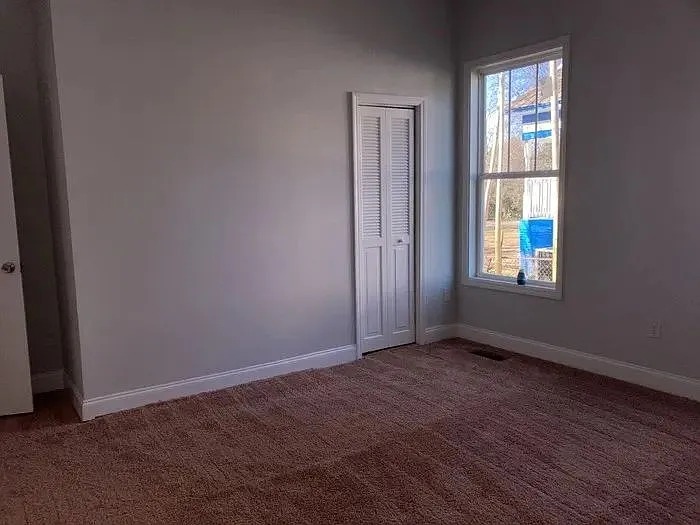 710 E Whitner St — Photo 10