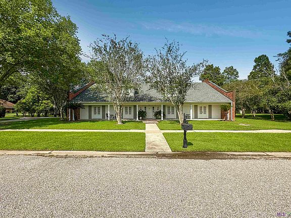 5th image of 101 Reynaud Dr