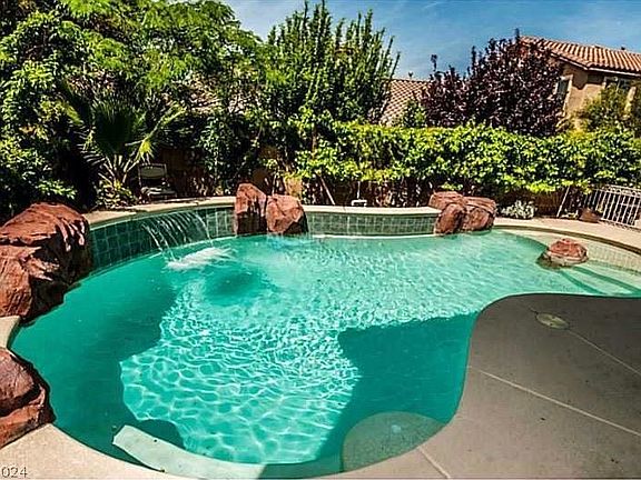 2nd image of 3340 Alcudia Bay Ave