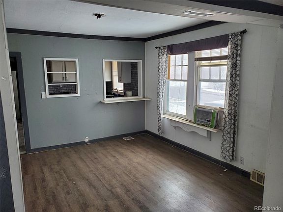 4th image of 285 S Newton Street