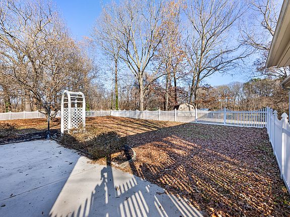 4th image of 336 Turner Loop Rd