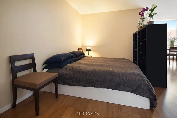 Rented by Town Residential | media 8