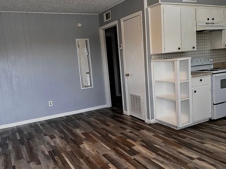 1507 Bundrant Dr — Photo 12