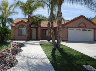 733 Periwinkle Ln, Perris, CA 92571