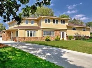 1838 Ridgeview Rd, Columbus, OH 43221