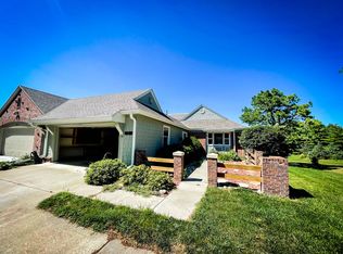 7410 Oldpost Rd #13, Lincoln, NE 68506