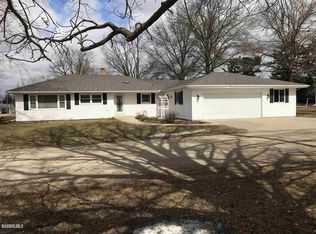 110 W Hyde St, Warren, IL 61087