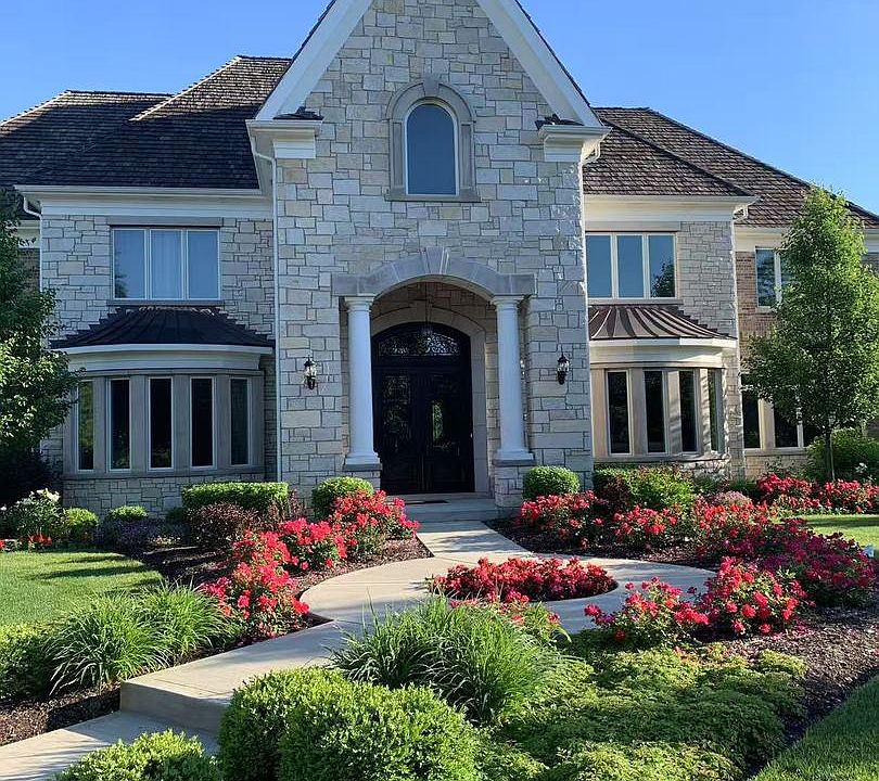 2nd image of 4759 Doncaster Ct