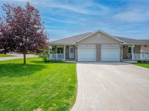 15 Pond View Dr, Wellesley, ON N0B 2T0