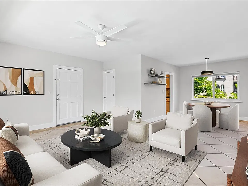 125 Edgewater Dr #14