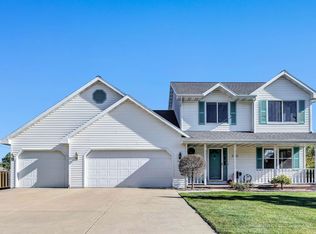 2125 E River Dr, Green Bay, WI 54301