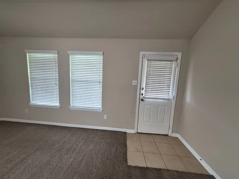 8915 Audubon Park — Photo 30