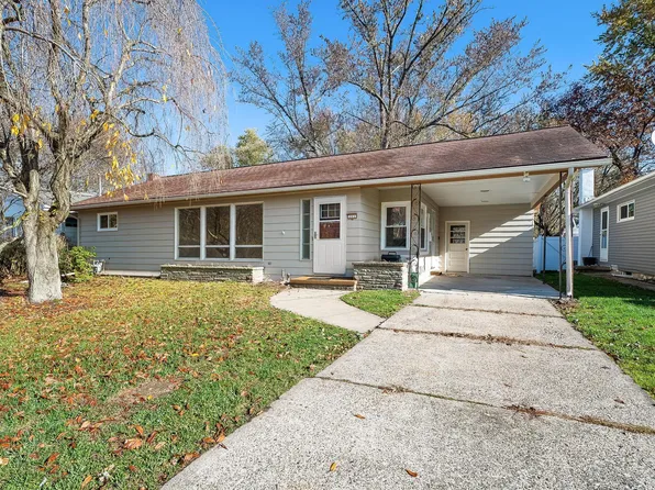 111 W Pettebone St, Wyoming, PA 18644