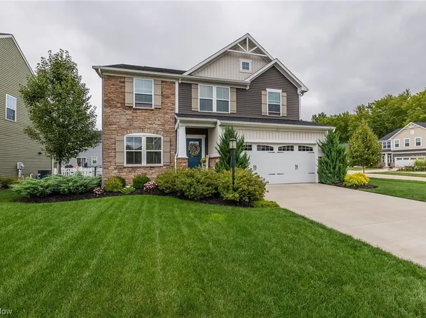 9973 Ethan Dr, Olmsted Township, OH 44138