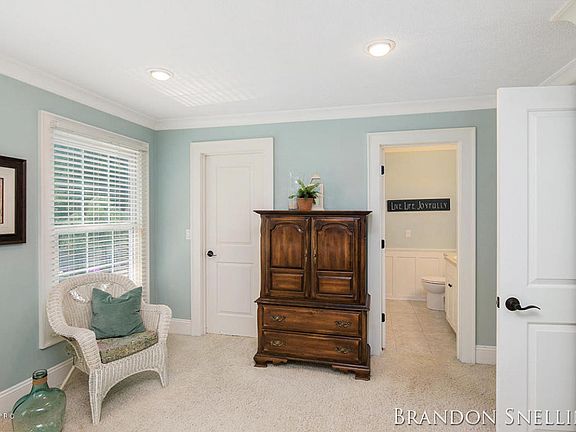 5th image of 7146 Williamstown Dr