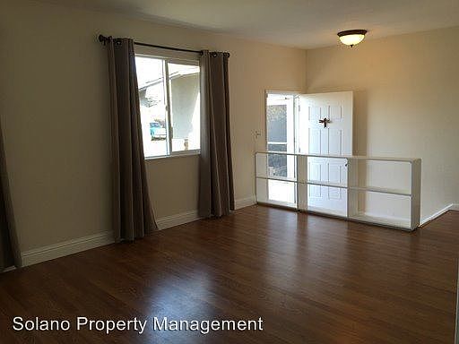 3rd image of 407 Marla Dr