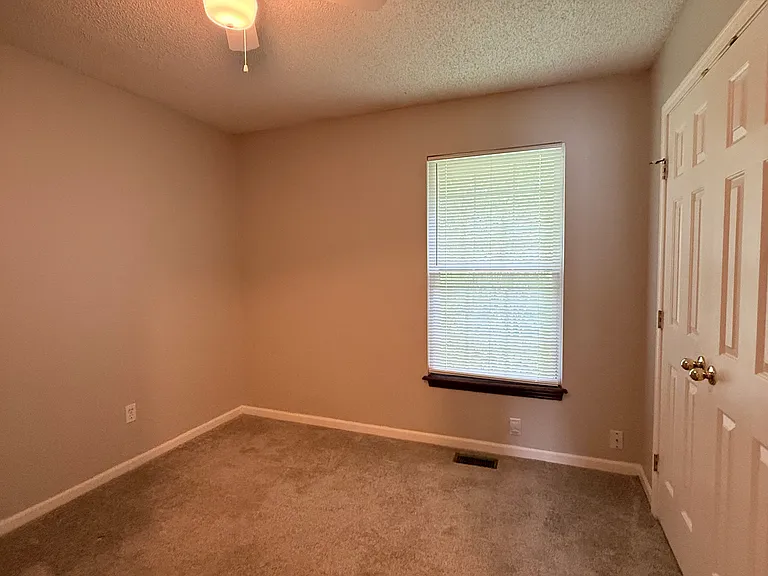 8906 NE 73rd Ct #8906 — Photo 10
