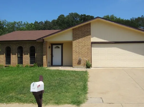 4709 Woodfield Dr, Arlington, TX 76016