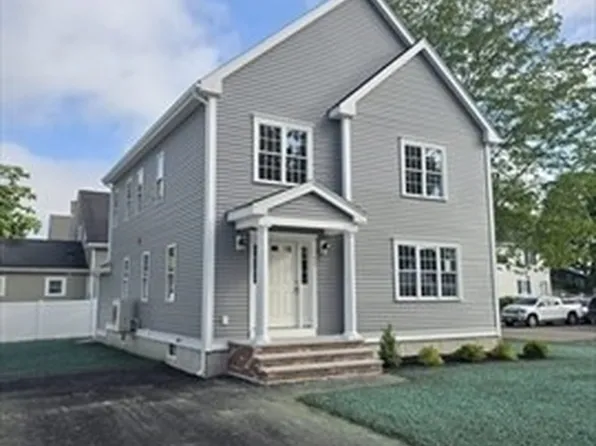 82 Carroll Ave, Brockton, MA 02301