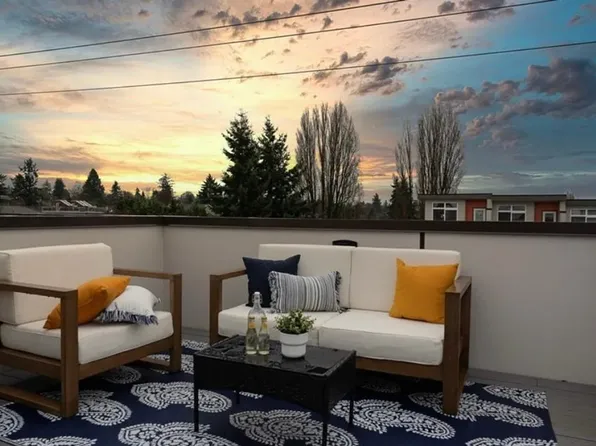 6737A 15th Ave NW, Seattle, WA 98117