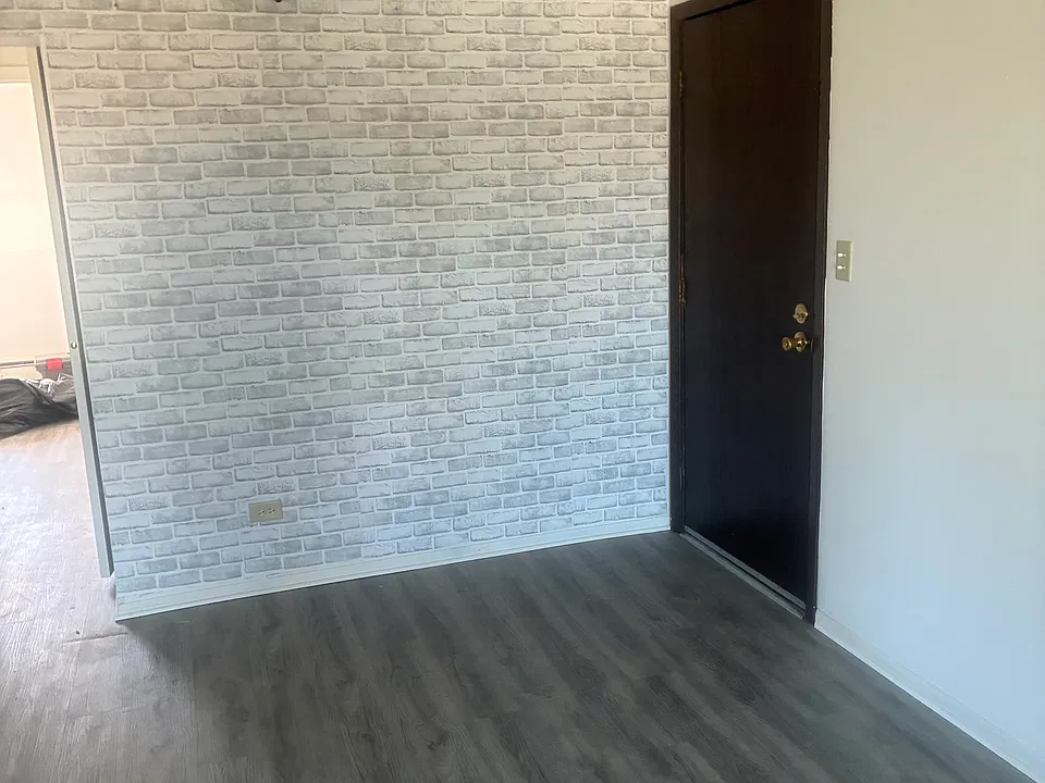 1306 Crab Apple Ct #200