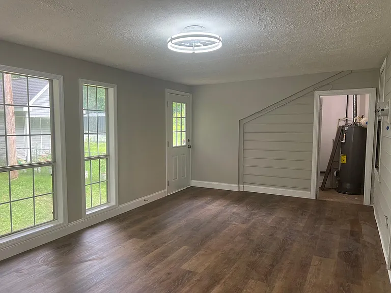 928 Ohara Dr — Photo 12