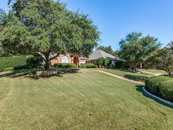 700 Essex Ct, Southlake, TX 76092