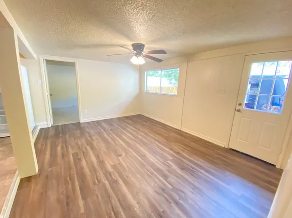 828 Burleson St APT C, San Marcos, TX 78666