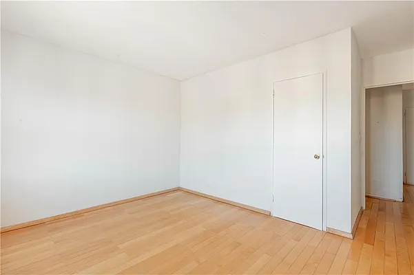 Sold by Remax Edge | media 42