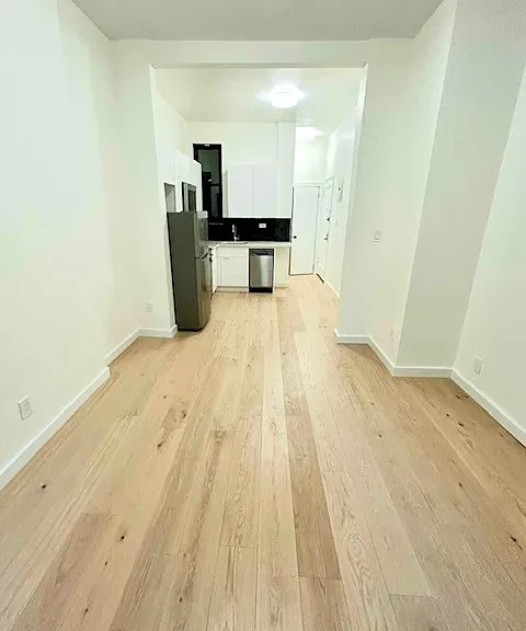 248 E 90th St #1D — Photo 1