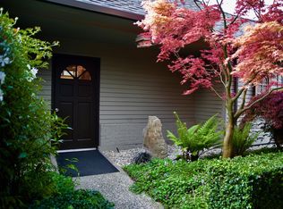 715 Hanna Park Rd, Edmonds, WA 98020