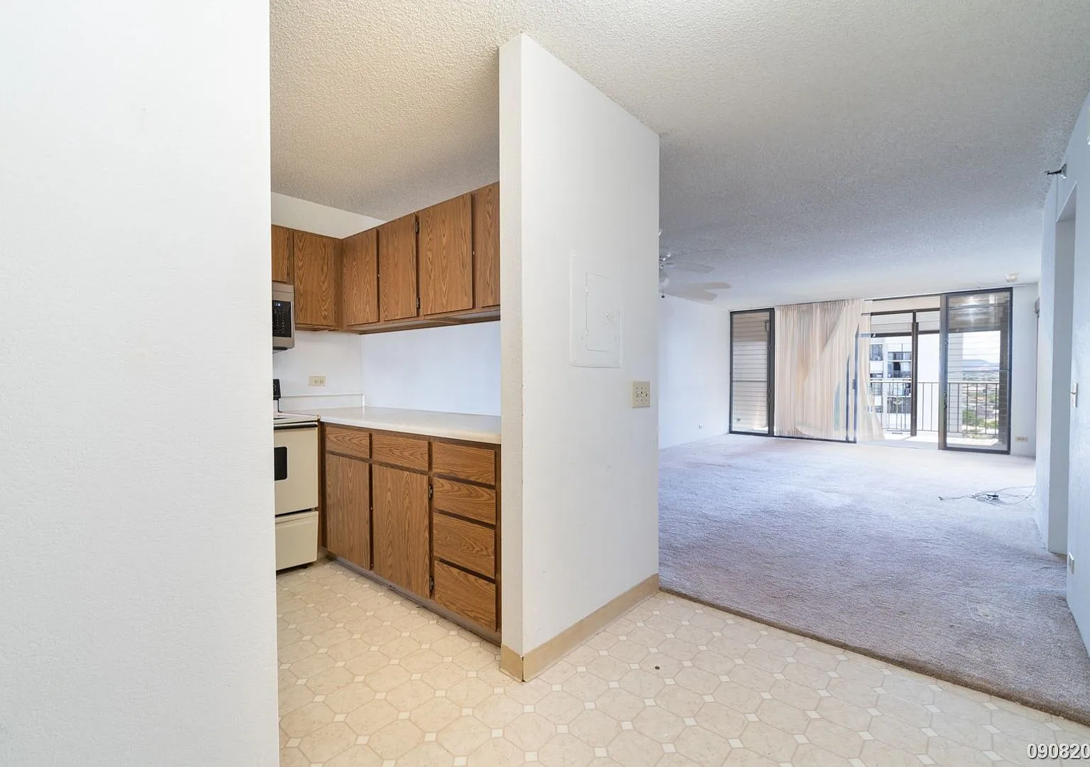 2br/2ba/2pkg In Park At Pearl Ridge — Photo 4