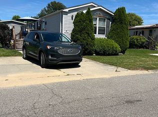 57143 Meadow #139, Lenox, MI