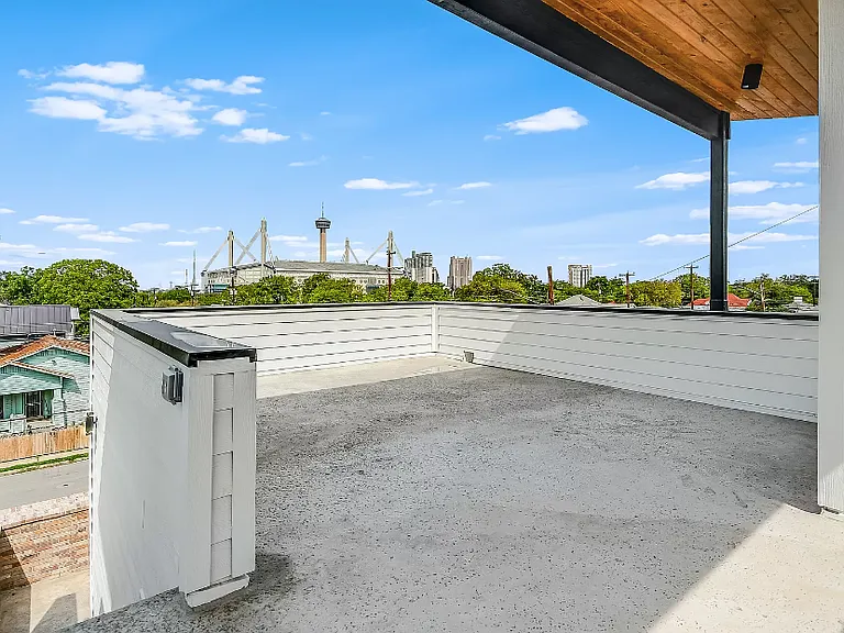 606 S Hackberry — Photo 15