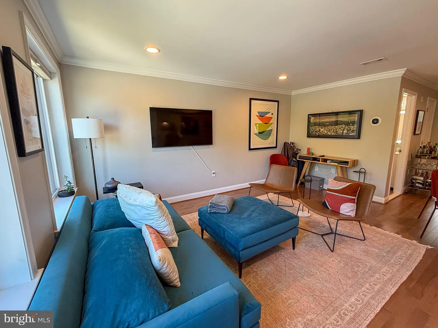 1 bed, 1.0 bath, 689 sqft, $2,200 — Photo 3