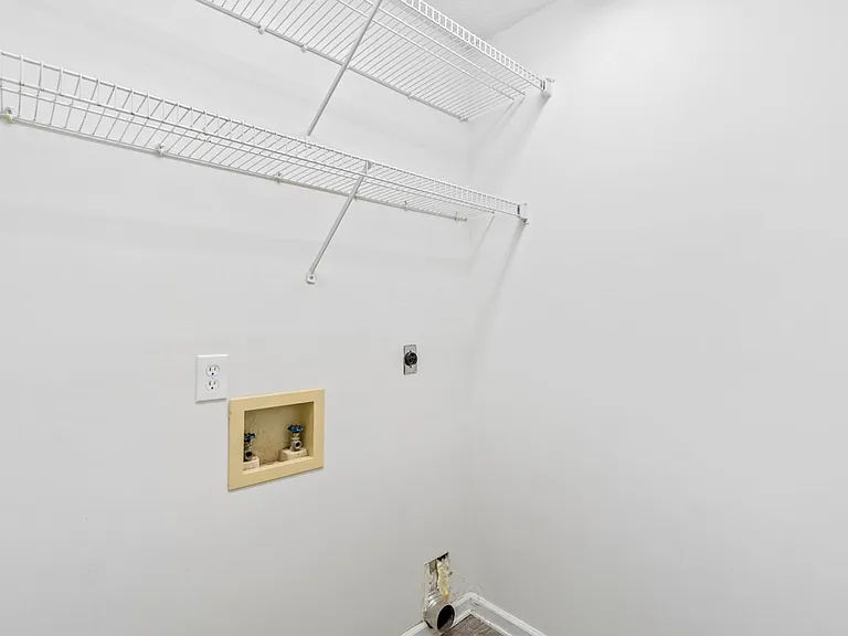 52 Woodcock Dr — Photo 18