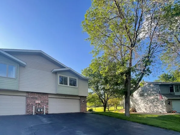 804 Buckingwood Ct, Chanhassen, MN 55317