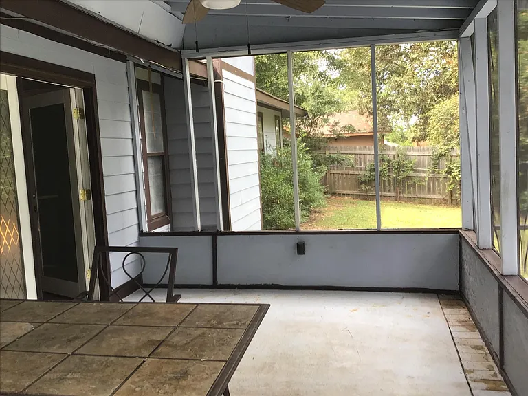 screened in porch