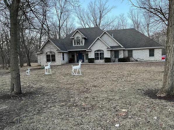 225 North St, Essex, IL 60935