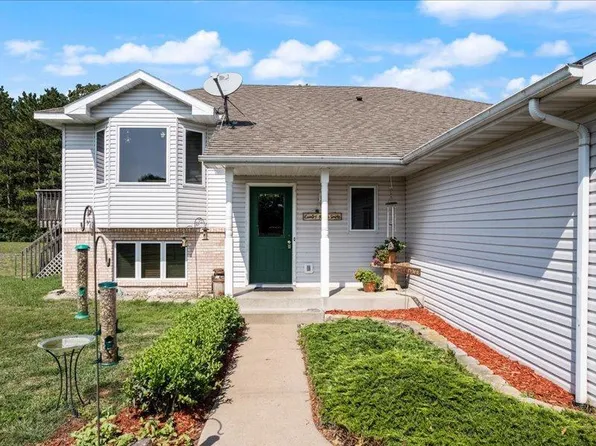 34570 Ivan Ave, Stacy, MN 55079