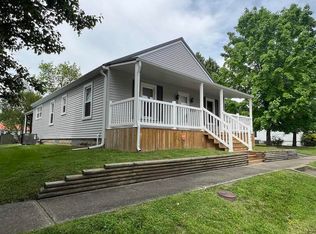 2704 Cherry St, Mount Vernon, IL 62864