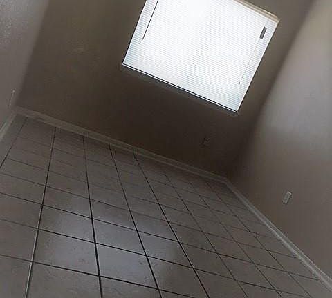 2nd image of 909 Birnham Woods Blvd APT 9