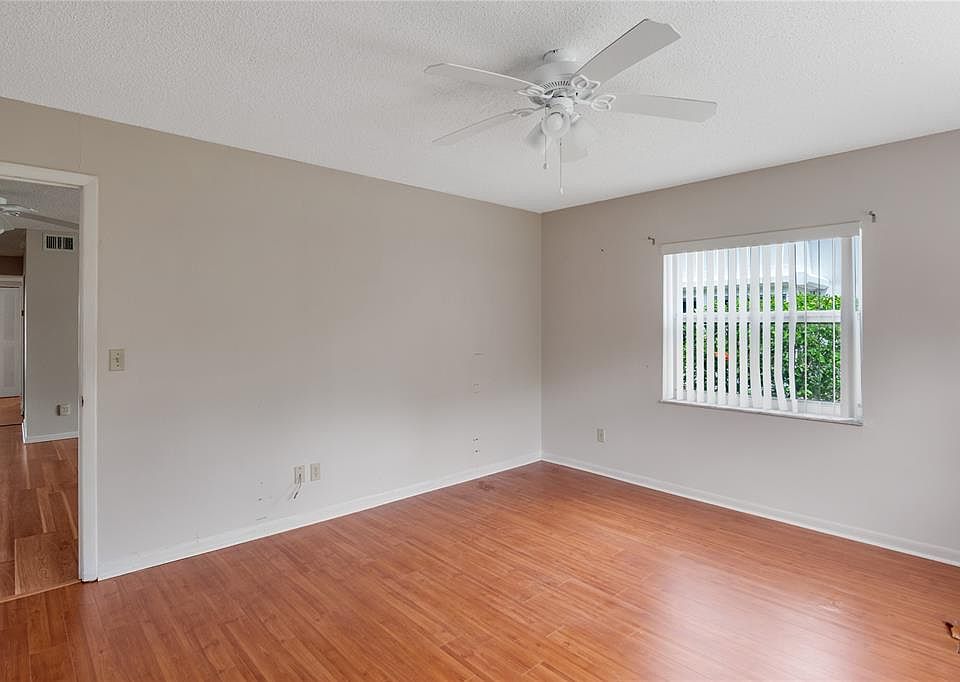 1st image of 1217 S Lakes End Dr #1217A1