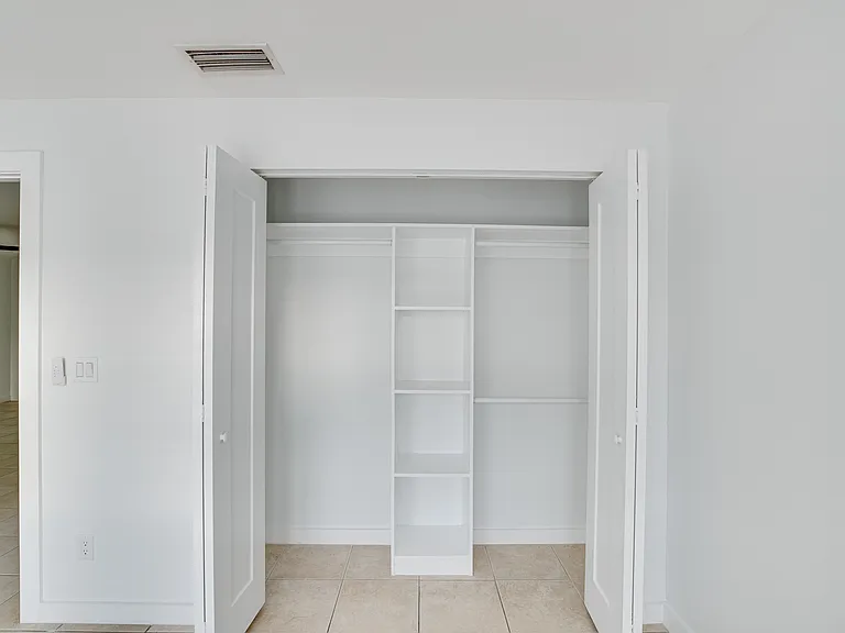 955 16th Pl #A2 — Photo 16