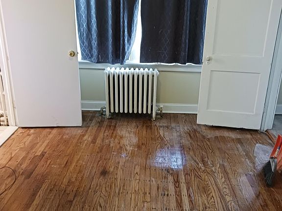 3rd image of 6715 N Smedley St Floor 1
