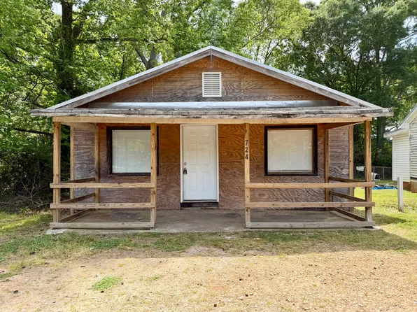 724 Searcy Ave, Griffin, GA 30223