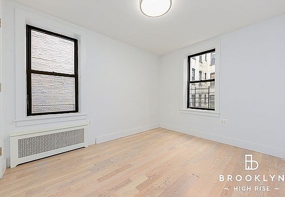 5th image of 11 Crooke Ave APT 2F
